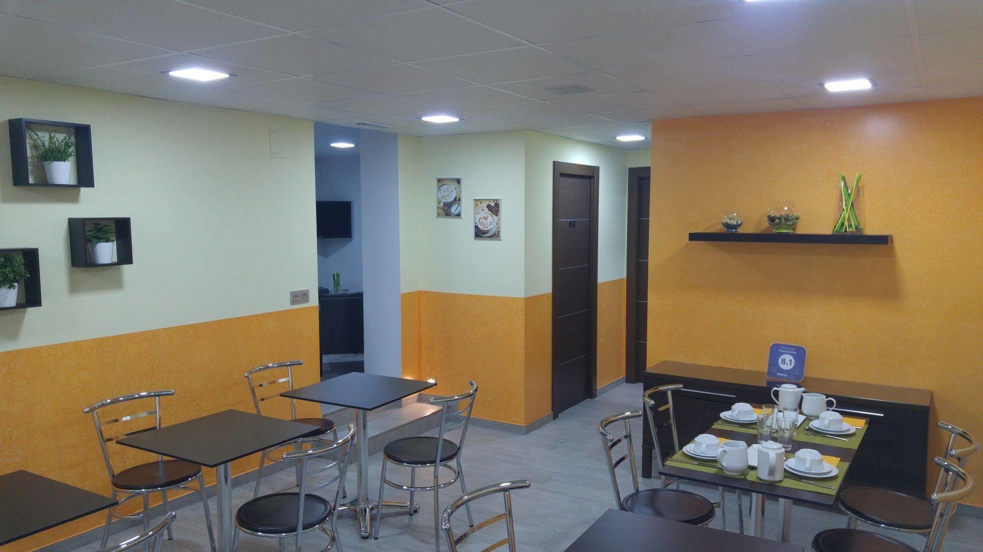 Hotel La Encina Celorio